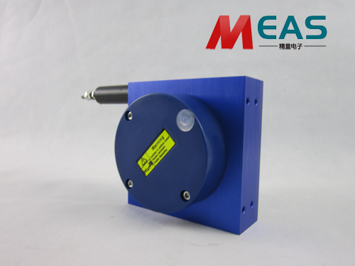 �������λ�ƾ��a�����F���φ��}��С���̴�Ҏ��� 