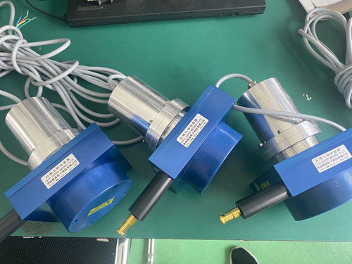 ��ˮ����λ�ƾ��a����̖ݔ��������λ�Cܛ��������ʽ�M�д_�J